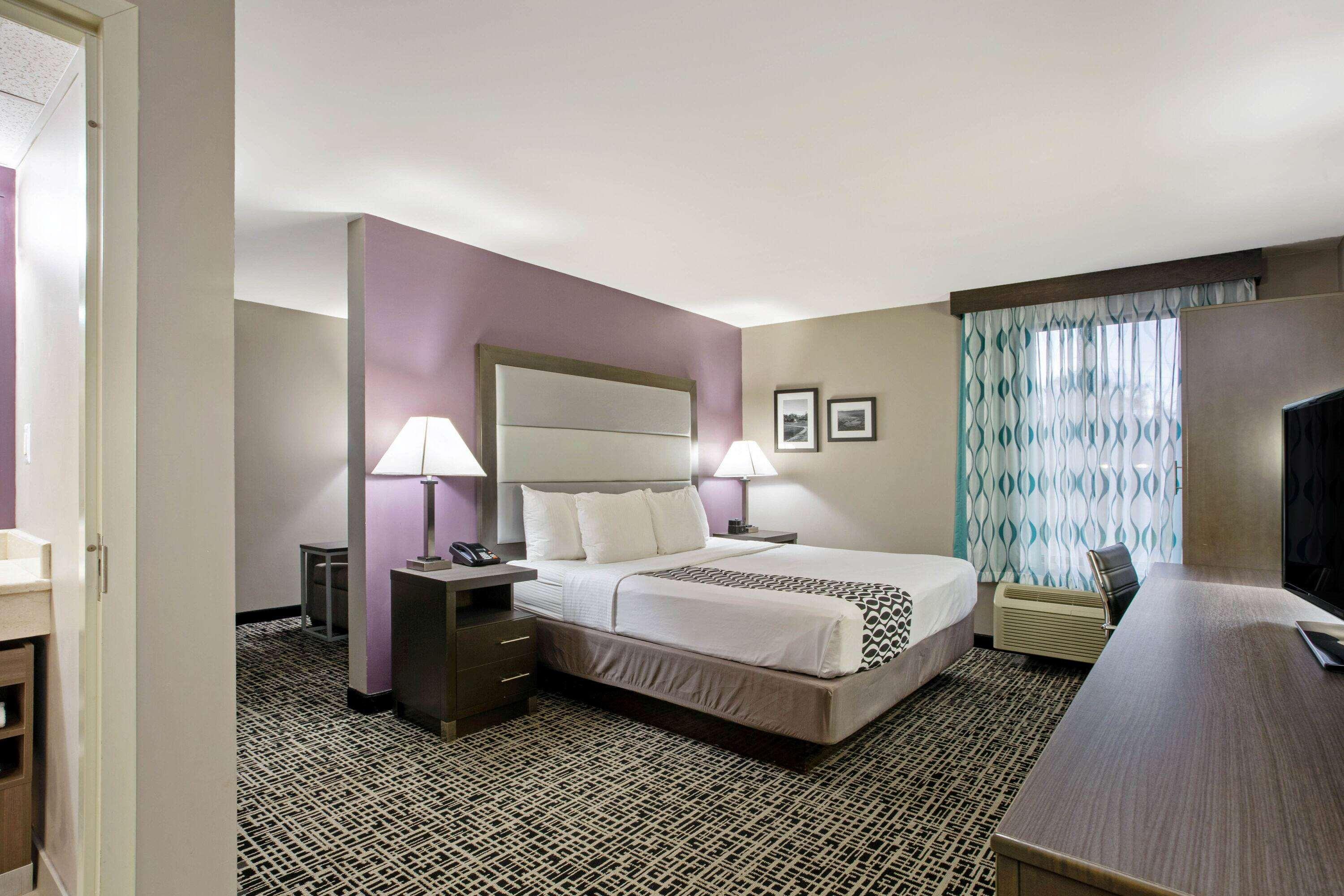 La Quinta Inn By Wyndham Radford Exterior foto