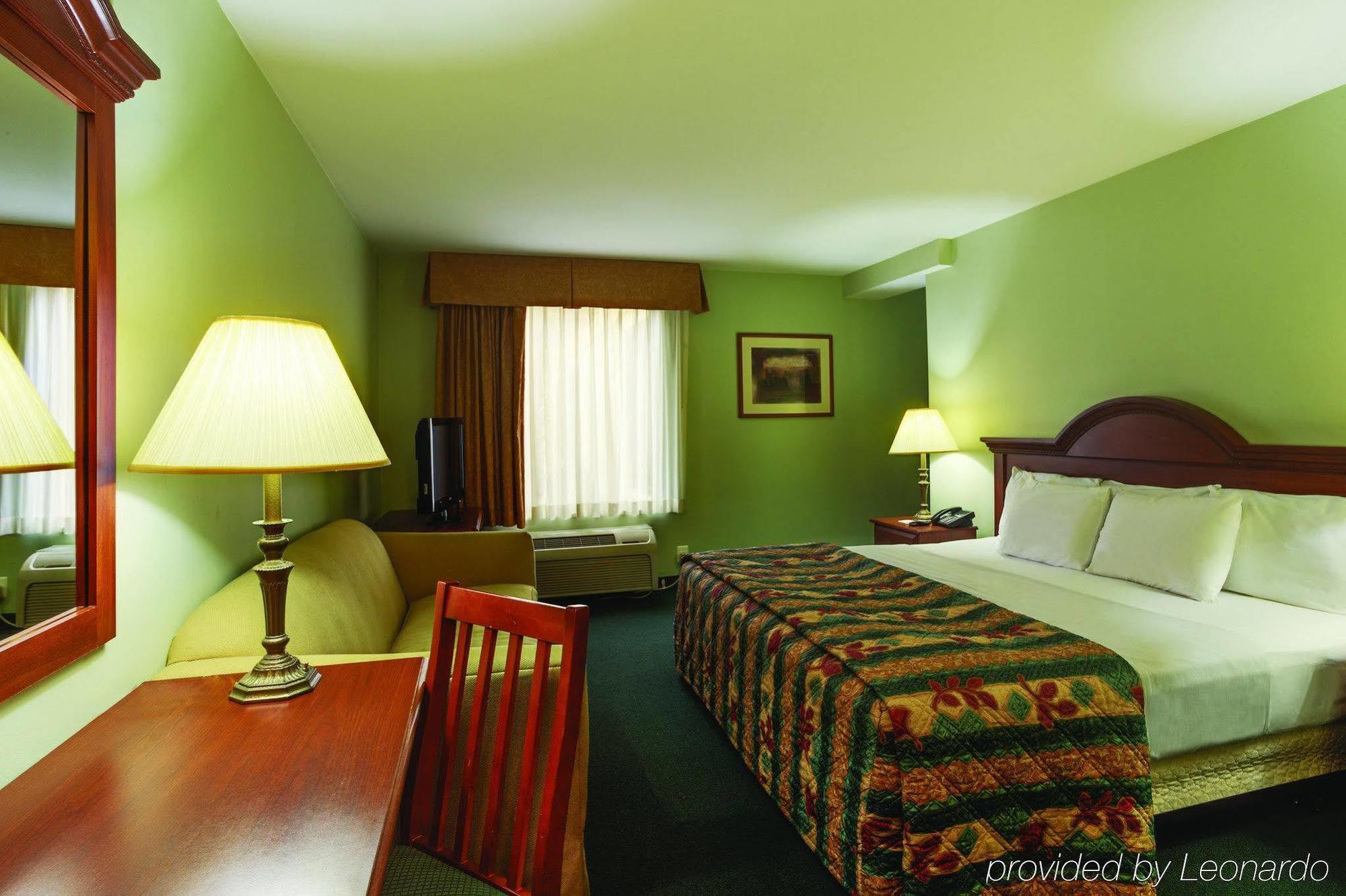 La Quinta Inn By Wyndham Radford Exterior foto